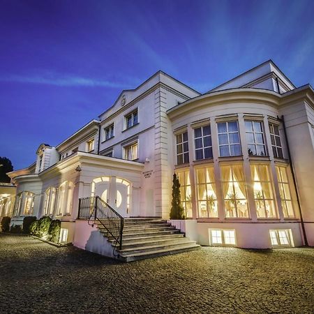 Hotel Lubicz อุสตกา ภายนอก รูปภาพ