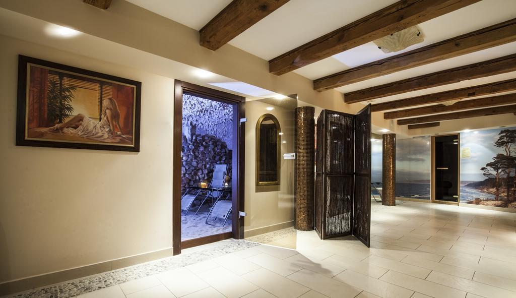 Hotel Lubicz อุสตกา ภายนอก รูปภาพ