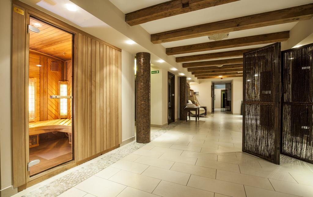Hotel Lubicz อุสตกา ภายนอก รูปภาพ